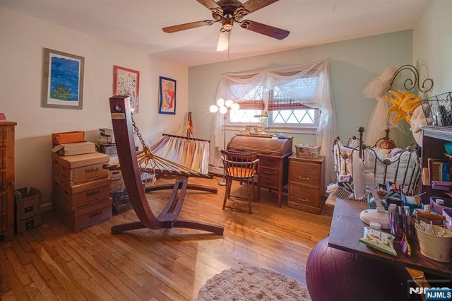 3 Acorn Road, Secaucus, NJ 07094