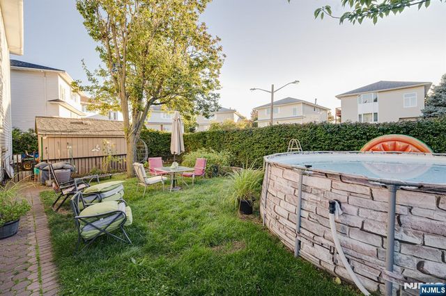 3 Acorn Road, Secaucus, NJ 07094