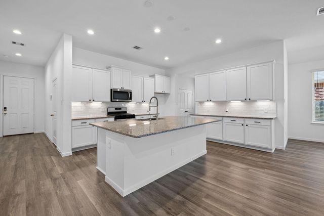 373 Pleasant Hill Way, Conroe, TX 77304