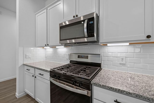 373 Pleasant Hill Way, Conroe, TX 77304