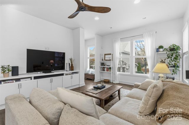 1207 E 36th Street 7, Charlotte, NC 28205