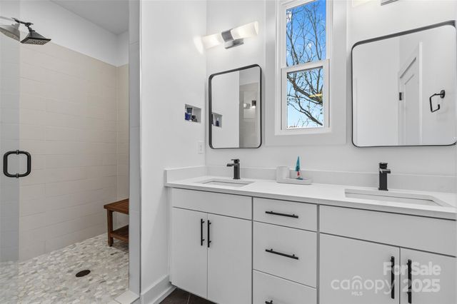 1207 E 36th Street 7, Charlotte, NC 28205