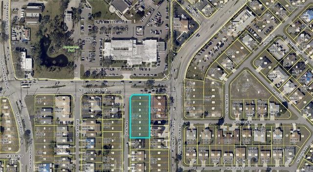1207 SE 8th PL, Cape Coral, FL 33990