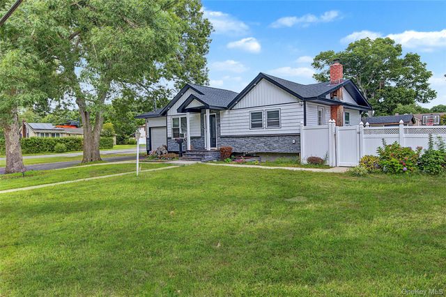 1085 Bay Shore Avenue, Bay Shore, NY 11706