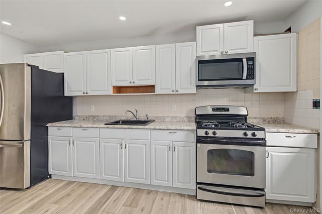 1085 Bay Shore Avenue, Bay Shore, NY 11706