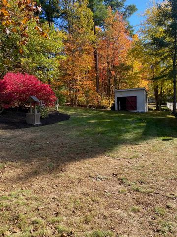 676 Cohas Avenue, Manchester, NH 03109