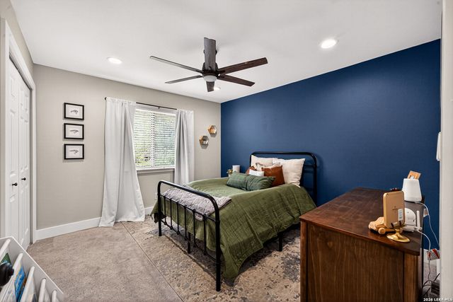 23715 Legend Knoll, San Antonio, TX 78260