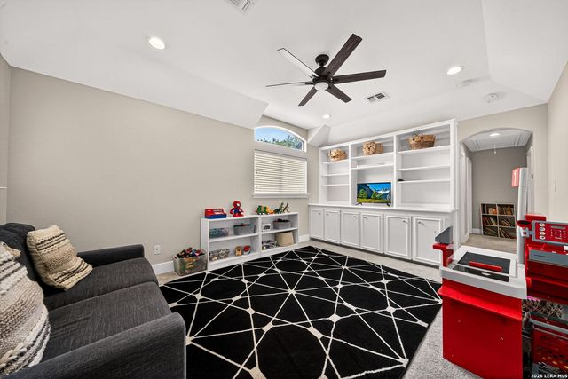 23715 Legend Knoll, San Antonio, TX 78260