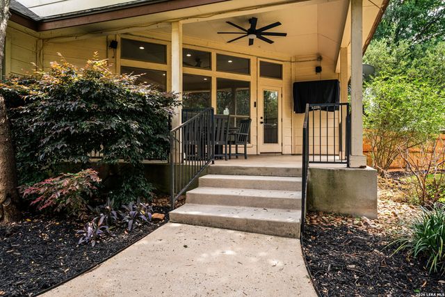 23715 Legend Knoll, San Antonio, TX 78260