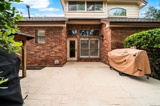 23715 Legend Knoll, San Antonio, TX 78260