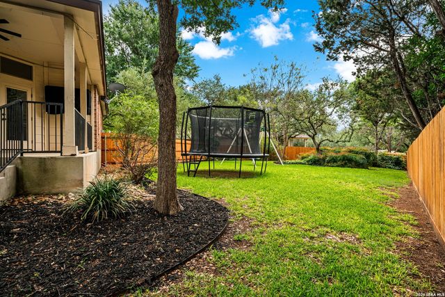 23715 Legend Knoll, San Antonio, TX 78260