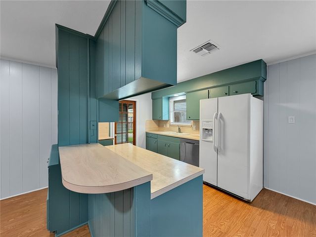 4302 Braggs Dr, Corpus Christi, TX 78413