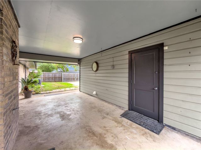 4302 Braggs Dr, Corpus Christi, TX 78413