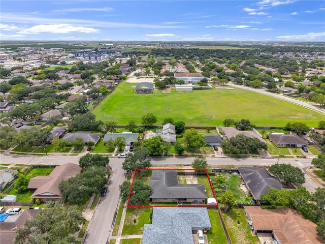 4302 Braggs Dr, Corpus Christi, TX 78413