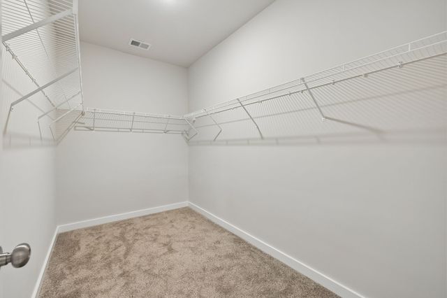 551 Ballard Dr, White House, TN 37188