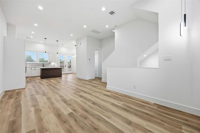 6627 Katarani Drive, Houston, TX 77091