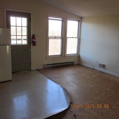 465 McMoon LN, Stuart, VA 24171