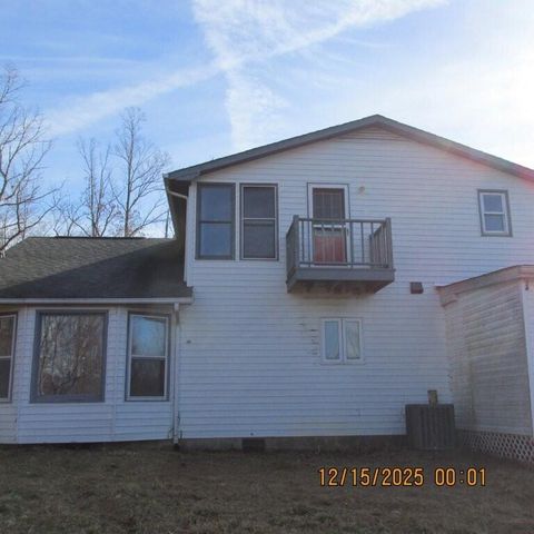 465 McMoon LN, Stuart, VA 24171