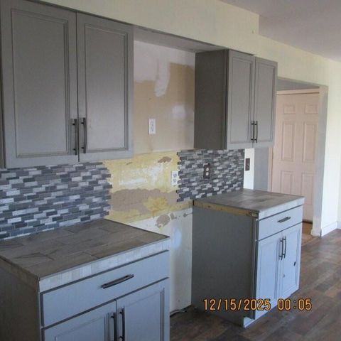 465 McMoon LN, Stuart, VA 24171