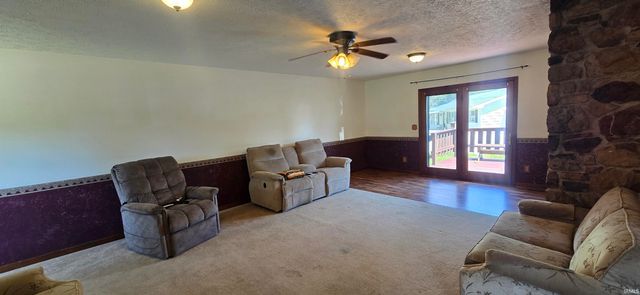 340 E Spring Street, Bloomfield, IN 47424