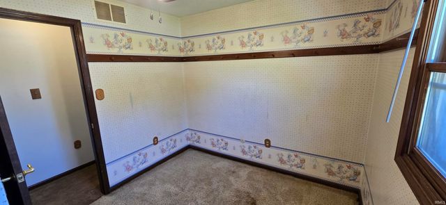340 E Spring Street, Bloomfield, IN 47424