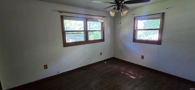 340 E Spring Street, Bloomfield, IN 47424