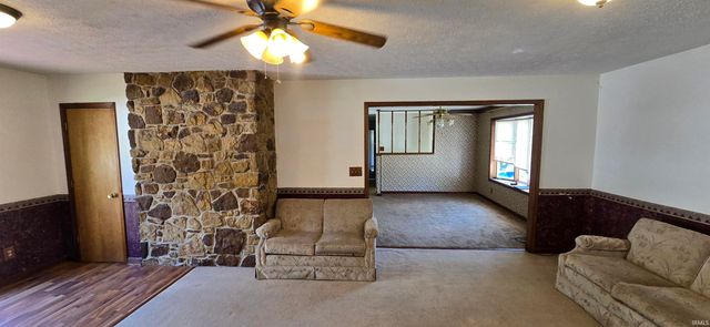 340 E Spring Street, Bloomfield, IN 47424