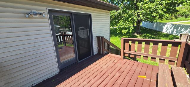 340 E Spring Street, Bloomfield, IN 47424