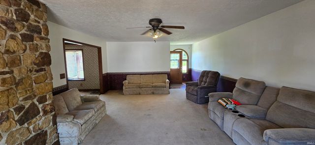 340 E Spring Street, Bloomfield, IN 47424