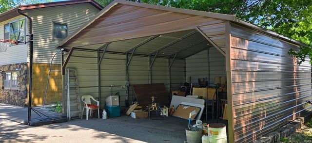 340 E Spring Street, Bloomfield, IN 47424