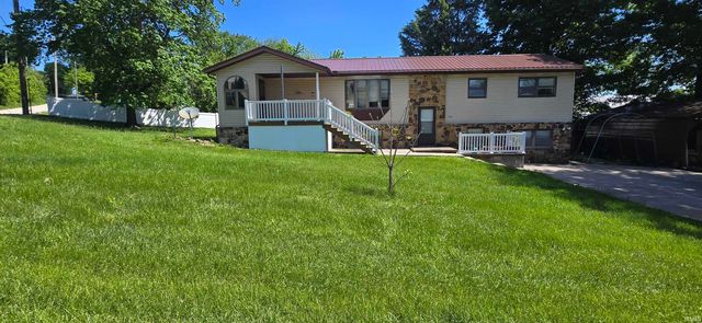 340 E Spring Street, Bloomfield, IN 47424