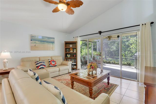 3978 W Hamilton Ky, West Palm Beach, FL 33411