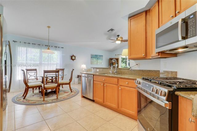 3978 W Hamilton Ky, West Palm Beach, FL 33411