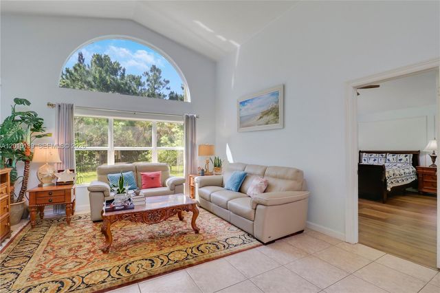 3978 W Hamilton Ky, West Palm Beach, FL 33411