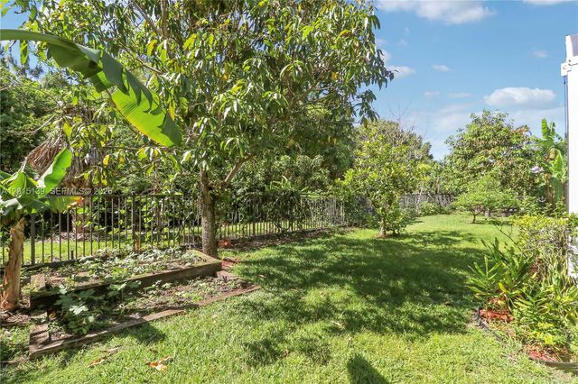 3978 W Hamilton Ky, West Palm Beach, FL 33411