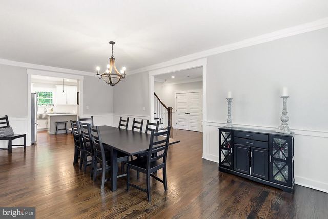555 EGENOLF PL, Bayville, NJ 08721