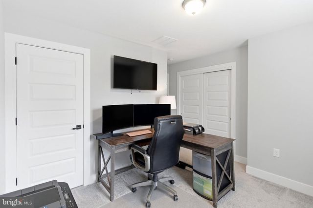 555 EGENOLF PL, Bayville, NJ 08721