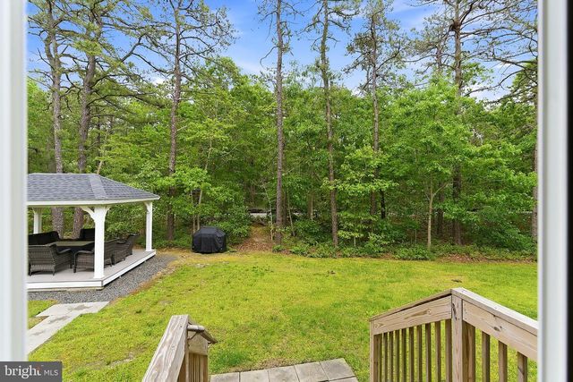 555 EGENOLF PL, Bayville, NJ 08721