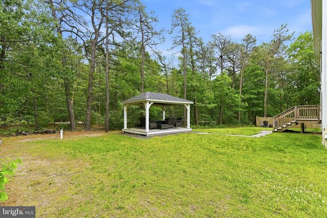 555 EGENOLF PL, Bayville, NJ 08721