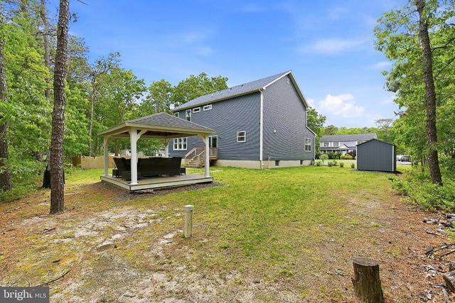 555 EGENOLF PL, Bayville, NJ 08721