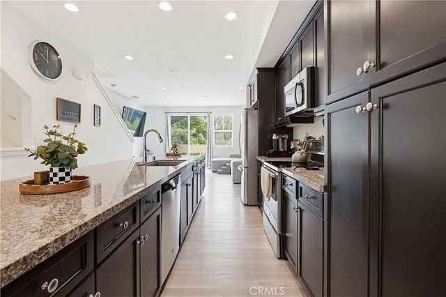 7674 Sunflower Dr, Pico Rivera, CA 90660