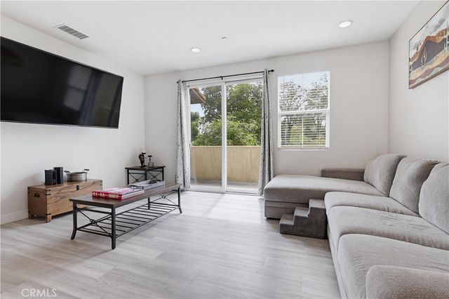 7674 Sunflower Dr, Pico Rivera, CA 90660