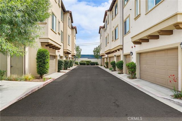 7674 Sunflower Dr, Pico Rivera, CA 90660