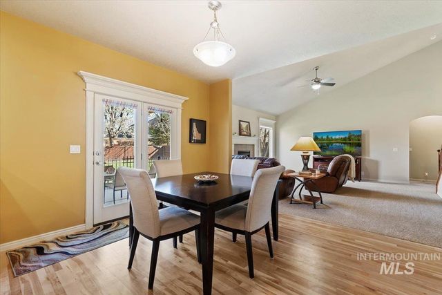 928 W Barrymore, Meridian, ID 83646