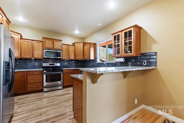 928 W Barrymore, Meridian, ID 83646