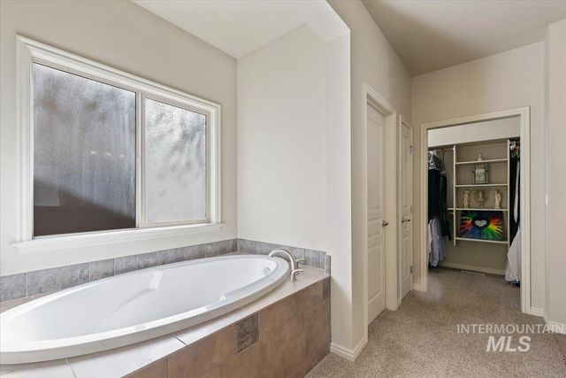 928 W Barrymore, Meridian, ID 83646