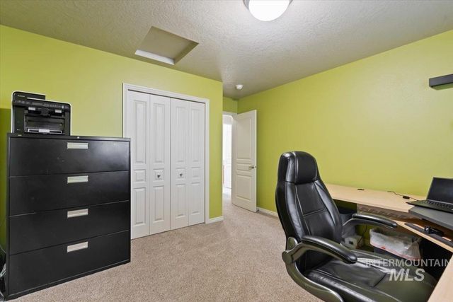 928 W Barrymore, Meridian, ID 83646