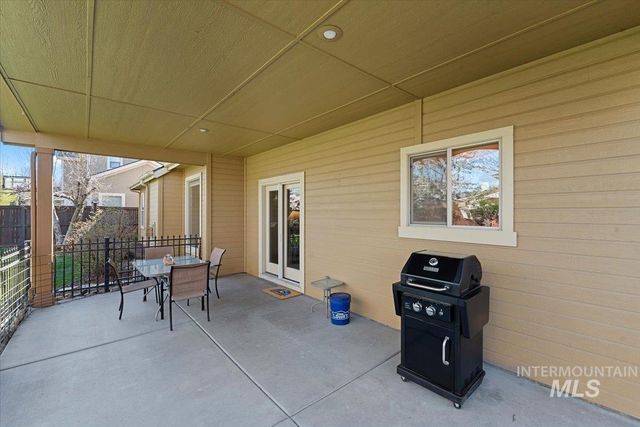 928 W Barrymore, Meridian, ID 83646