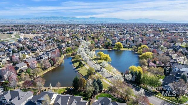 928 W Barrymore, Meridian, ID 83646