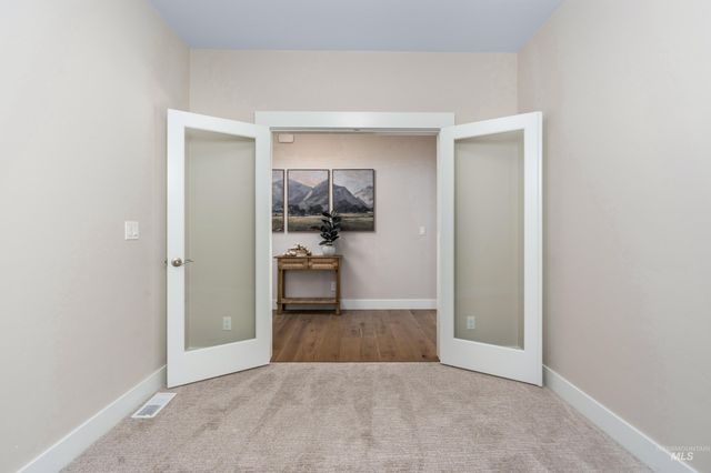 9111 W Patmore Ct, Star, ID 83669